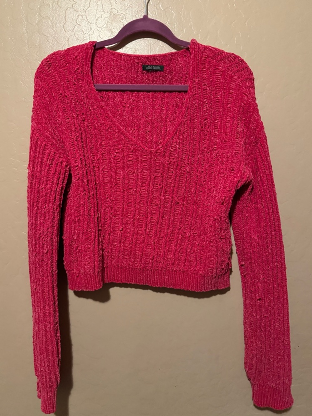 Women’s V-Neck Chunky Knit Sweater - Hot Pink
